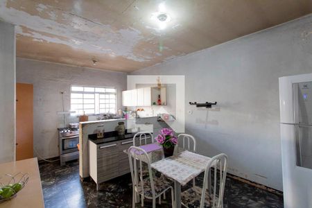Casa à venda com 185m², 2 quartos e 1 vaga Casa à venda com 185m², 2 quartos e 1 vagaCozinha