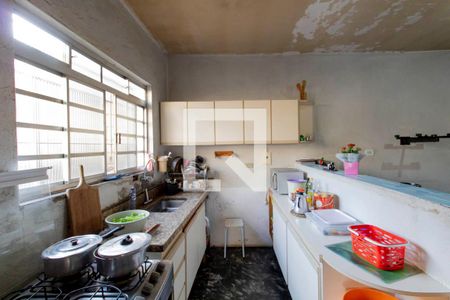 Casa à venda com 185m², 2 quartos e 1 vaga Casa à venda com 185m², 2 quartos e 1 vagaCozinha
