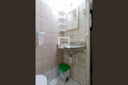 Casa à venda com 185m², 2 quartos e 1 vaga Casa à venda com 185m², 2 quartos e 1 vagaBanheiro Externo