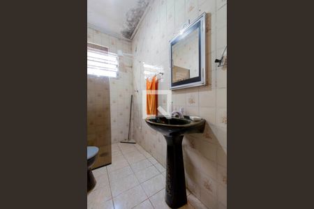 Casa à venda com 185m², 2 quartos e 1 vaga Casa à venda com 185m², 2 quartos e 1 vagaBanheiro