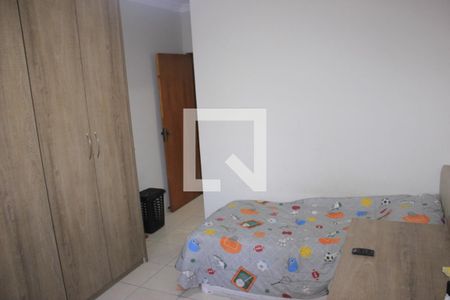 Casa de condomínio à venda com 130m², 3 quartos e 2 vagasSuíte 2