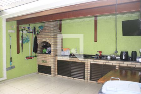 Casa de condomínio à venda com 130m², 3 quartos e 2 vagasEspaço gourmet com lavanderia