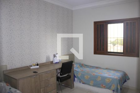 Casa de condomínio à venda com 130m², 3 quartos e 2 vagasSuíte 2