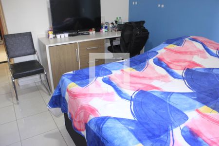 Casa de condomínio à venda com 130m², 3 quartos e 2 vagasSuíte 3