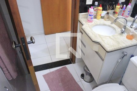 Casa de condomínio à venda com 130m², 3 quartos e 2 vagasBanheiro da Suíte 3