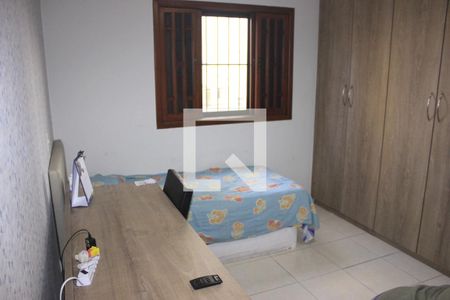 Casa de condomínio à venda com 130m², 3 quartos e 2 vagasSuíte 2