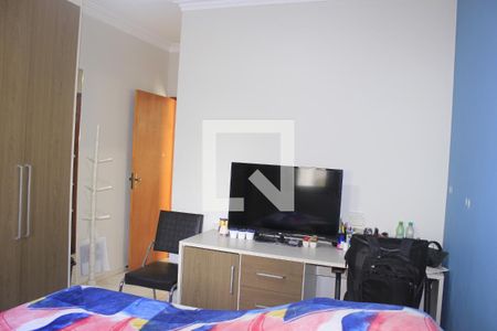 Casa de condomínio à venda com 130m², 3 quartos e 2 vagasSuíte 3