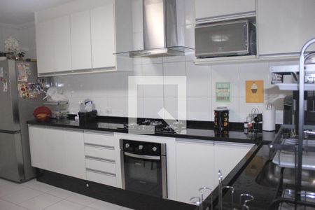 Casa de condomínio à venda com 130m², 3 quartos e 2 vagasCozinha