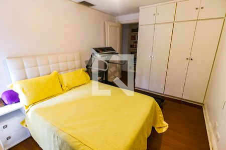 Apartamento para alugar com 280m², 4 quartos e 4 vagas Apartamento para alugar com 280m², 4 quartos e 4 vagasSuíte