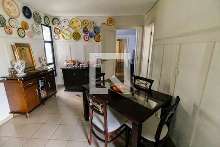 Apartamento para alugar com 280m², 4 quartos e 4 vagas Apartamento para alugar com 280m², 4 quartos e 4 vagasCopa