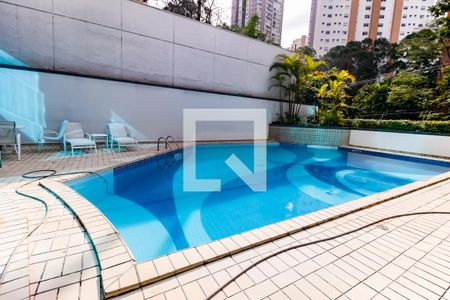 Apartamento para alugar com 280m², 4 quartos e 4 vagas Apartamento para alugar com 280m², 4 quartos e 4 vagasÁrea comum - Piscina