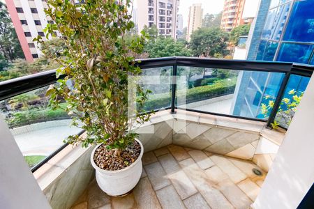 Apartamento para alugar com 280m², 4 quartos e 4 vagas Apartamento para alugar com 280m², 4 quartos e 4 vagasVaranda Suíte master