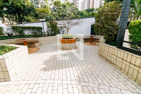 Apartamento para alugar com 280m², 4 quartos e 4 vagas Apartamento para alugar com 280m², 4 quartos e 4 vagasÁrea comum