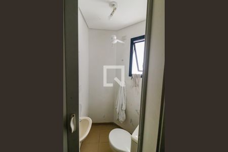 Apartamento para alugar com 280m², 4 quartos e 4 vagas Apartamento para alugar com 280m², 4 quartos e 4 vagasBanheiro de serviço