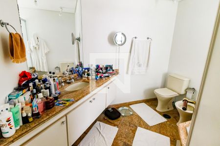 Apartamento para alugar com 280m², 4 quartos e 4 vagas Apartamento para alugar com 280m², 4 quartos e 4 vagasBanheiro 2 - Suíte master