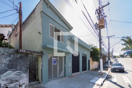 Casa à venda com 250m², 3 quartos e 3 vagasFachada