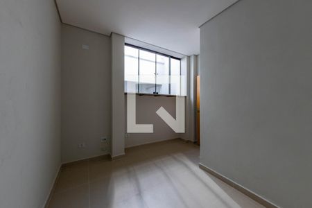 Quarto 1 de casa para alugar com 3 quartos, 250m² em Vila Alpina, São Paulo