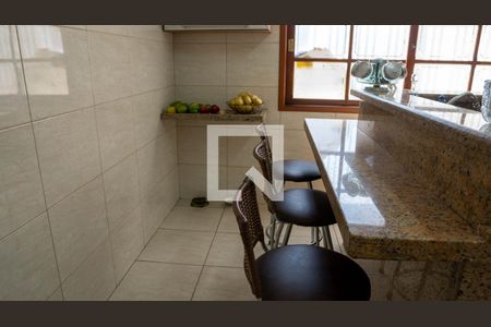 Casa à venda com 137m², 3 quartos e 3 vagascozinha