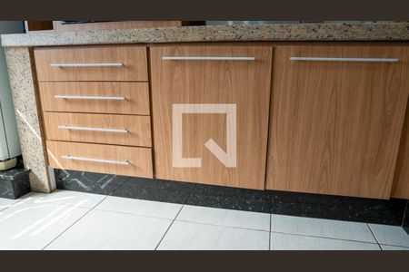 Casa à venda com 137m², 3 quartos e 3 vagascozinha