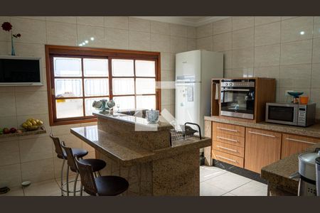 Casa à venda com 137m², 3 quartos e 3 vagascozinha