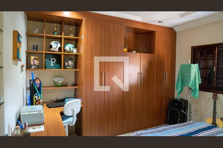 Casa à venda com 137m², 3 quartos e 3 vagasquarto 2