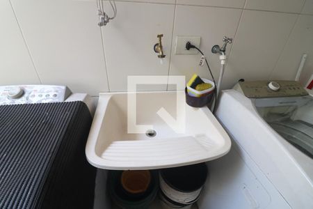 Casa à venda com 150m², 2 quartos e 2 vagasárea de serviço