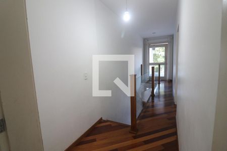 Casa à venda com 150m², 2 quartos e 2 vagasCorredor