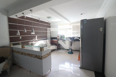 Casa à venda com 150m², 2 quartos e 2 vagasCozinha 