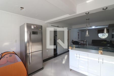 Casa à venda com 150m², 2 quartos e 2 vagasCozinha 