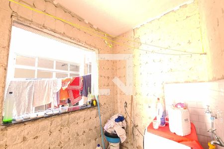 Casa à venda com 250m², 3 quartos e 4 vagasÁrea de Serviço