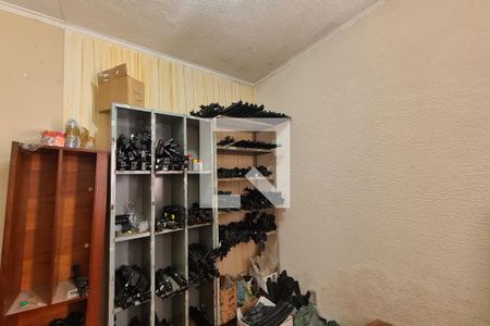 Casa à venda com 250m², 3 quartos e 4 vagasDeposito