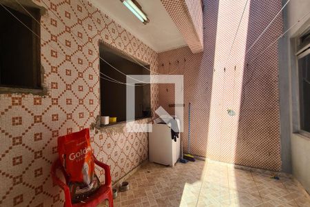 Casa à venda com 250m², 3 quartos e 4 vagasÁrea de Serviço