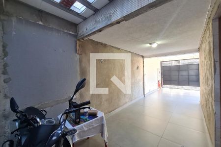 Casa à venda com 250m², 3 quartos e 4 vagasGaragem