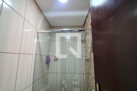 Casa à venda com 250m², 3 quartos e 4 vagasBanheiro salão de festa