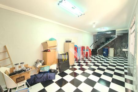 Casa à venda com 250m², 3 quartos e 4 vagasSalão de Festas