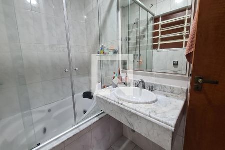 Casa à venda com 250m², 3 quartos e 4 vagasBanheiro
