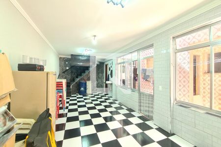 Casa à venda com 250m², 3 quartos e 4 vagasSalão de Festas