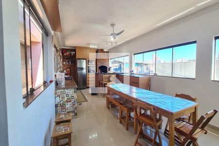 Casa à venda com 250m², 3 quartos e 4 vagasVaranda gourmet