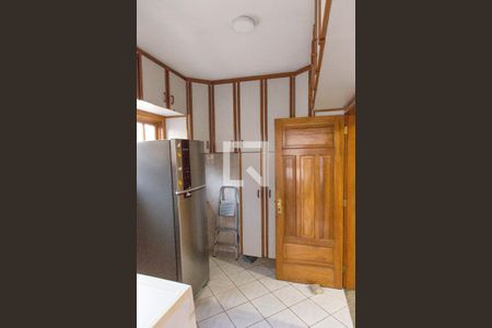 Casa à venda com 250m², 4 quartos e 3 vagasÁrea de Serviço