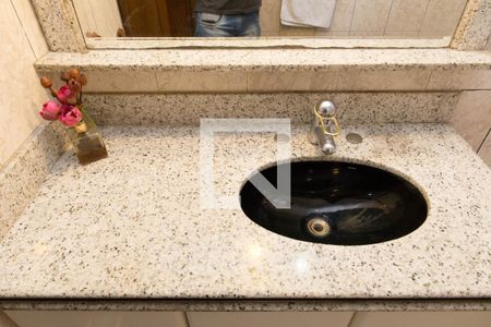 Casa à venda com 250m², 4 quartos e 3 vagasBanheiro Social