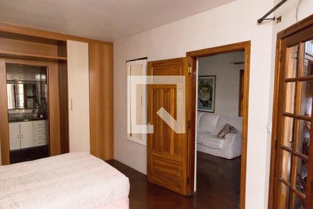 Casa à venda com 250m², 4 quartos e 3 vagasQuarto Suíte