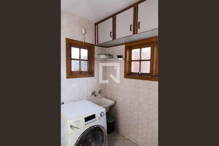 Casa à venda com 250m², 4 quartos e 3 vagasÁrea de Serviço