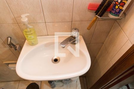 Casa à venda com 250m², 4 quartos e 3 vagasBanheiro da Suíte 2