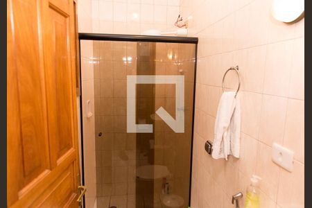 Casa à venda com 250m², 4 quartos e 3 vagasBanheiro da Suíte 2