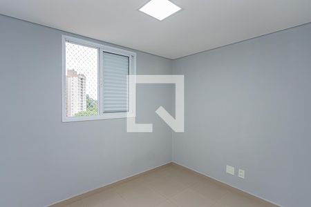 Quarto 1 de apartamento à venda com 2 quartos, 52m² em Vila Guedes, São Paulo