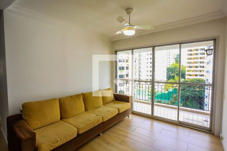 Sala de apartamento para alugar com 3 quartos, 80m² em Real Parque, São Paulo