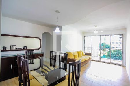 Sala de apartamento para alugar com 3 quartos, 80m² em Real Parque, São Paulo