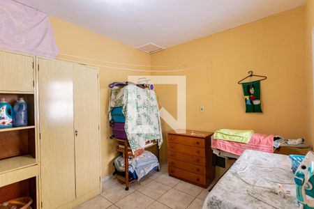 Casa à venda com 230m², 2 quartos e 2 vagasEdicula