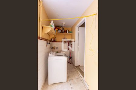 Casa à venda com 230m², 2 quartos e 2 vagasÁrea de Serviço