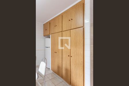 Casa à venda com 230m², 2 quartos e 2 vagasCozinha